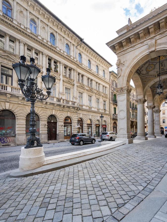 Centrum Opera Luxury With Free Garage