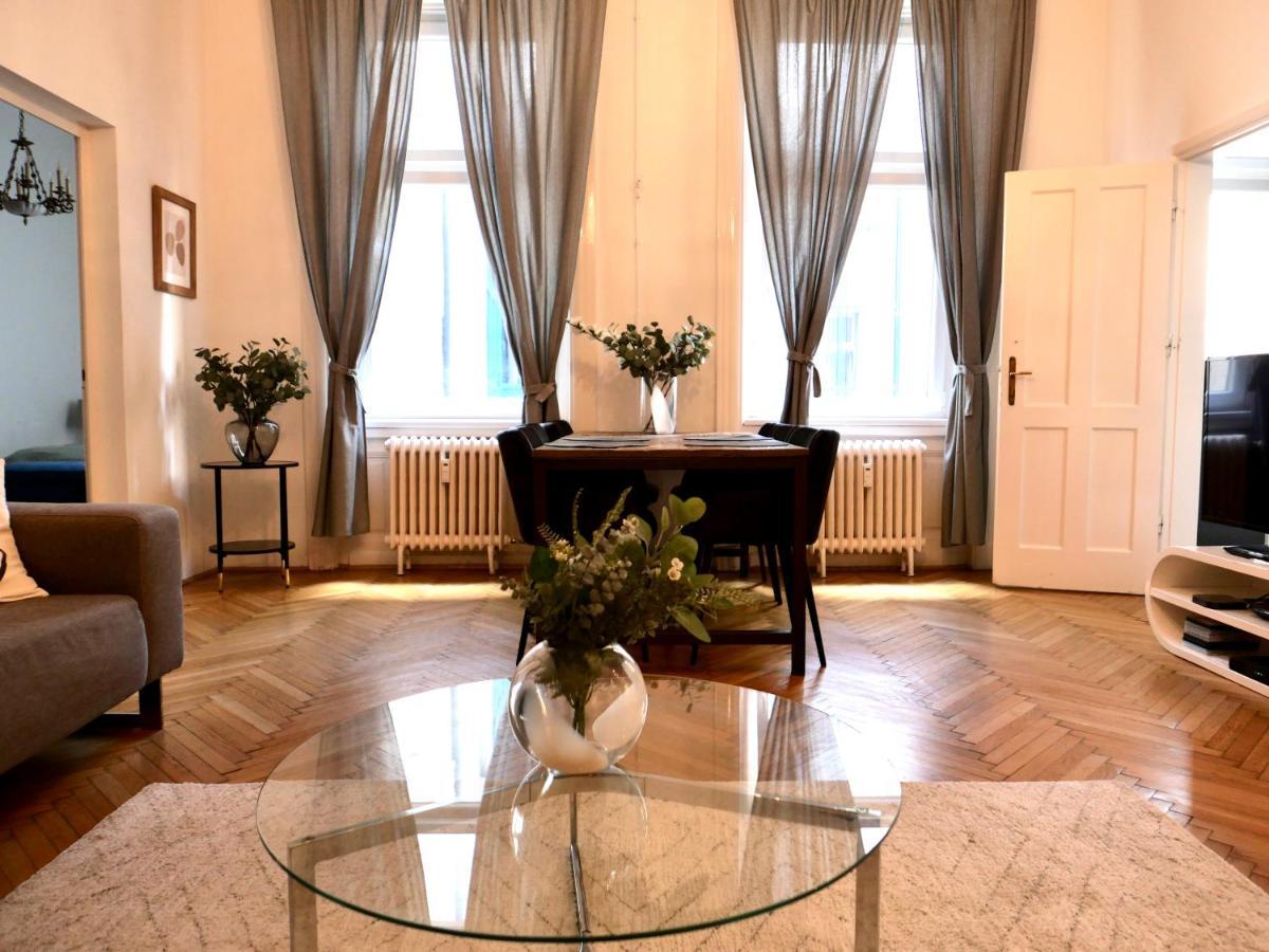Contemporary Vaci Utca
