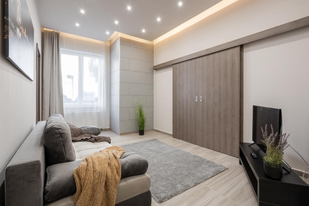 Galaxy Apartment