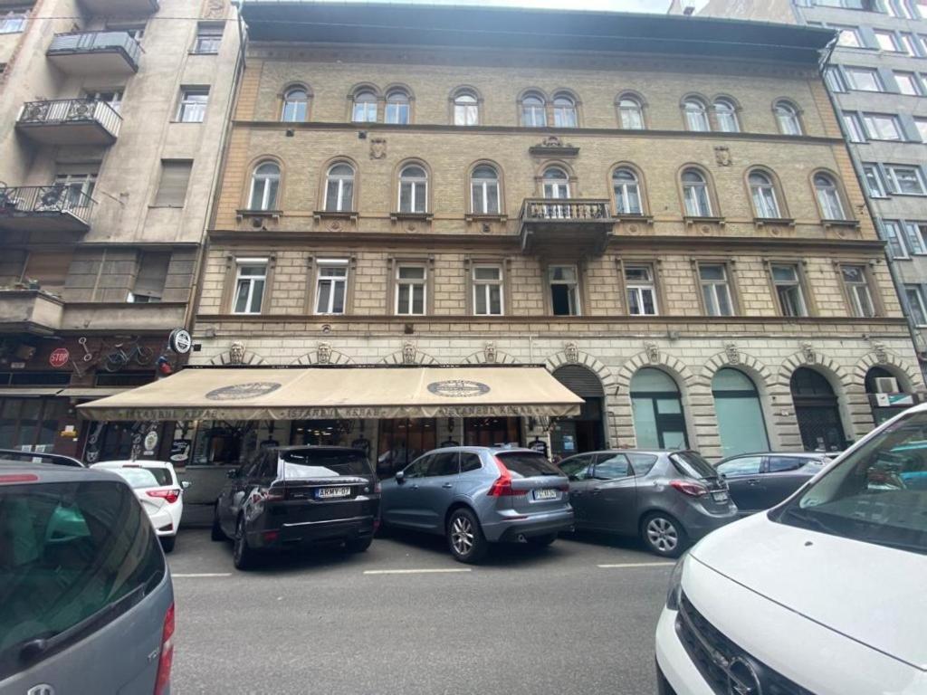 Apartment Ac With Free Parking At Acacia St, Center Budapest