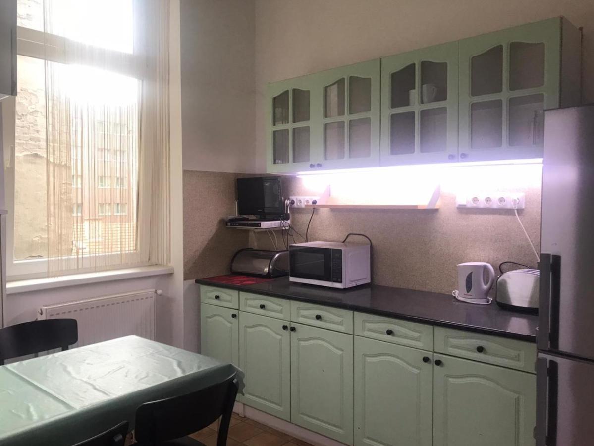 Apartment Ac With Free Parking At Acacia St, Center *