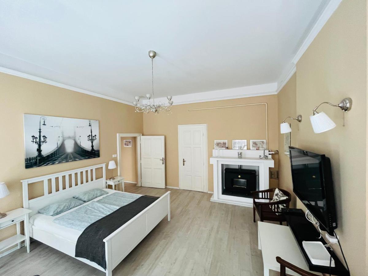 Apartman Academy - Elegant Place Next To The Parliament *