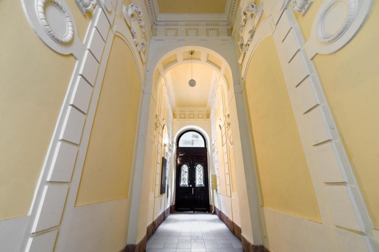 View To The Roofs Luxury With 2 Bedrooms Appartement *