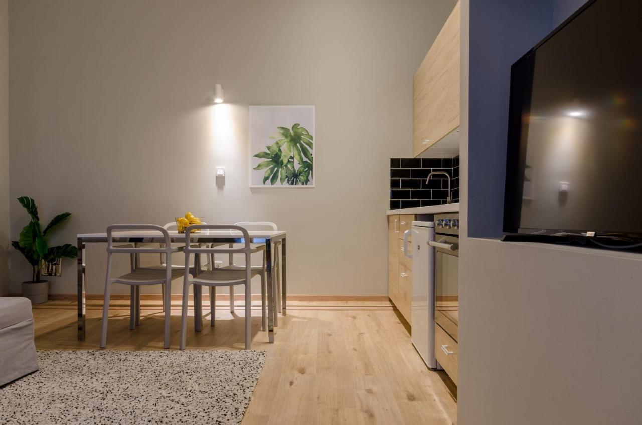 Deluxe In Party District. Ak2b Apartamento