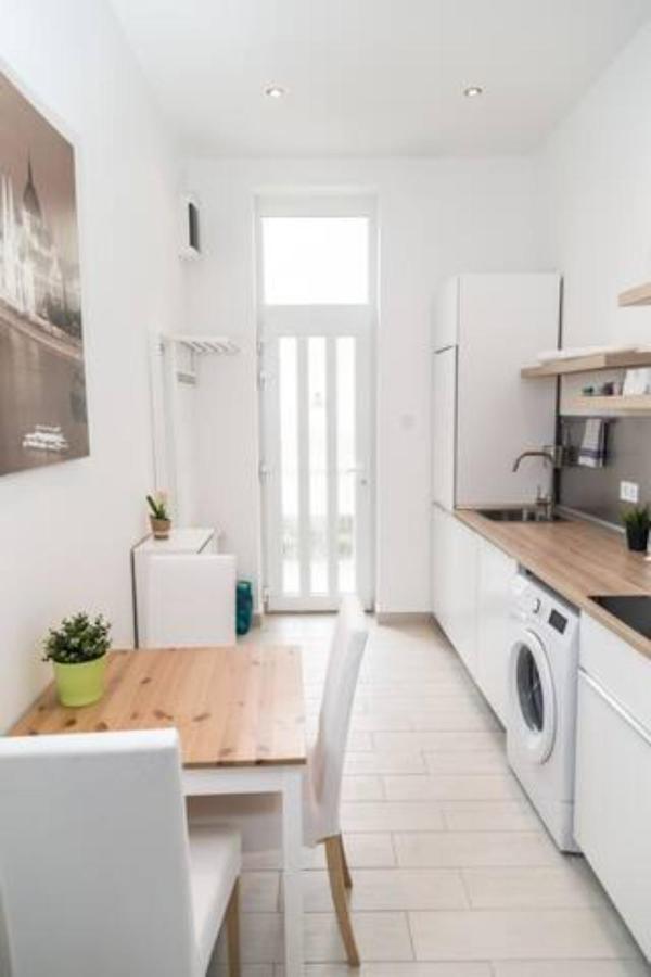 Hi-bp Sunny In The Heart Of Apartamento