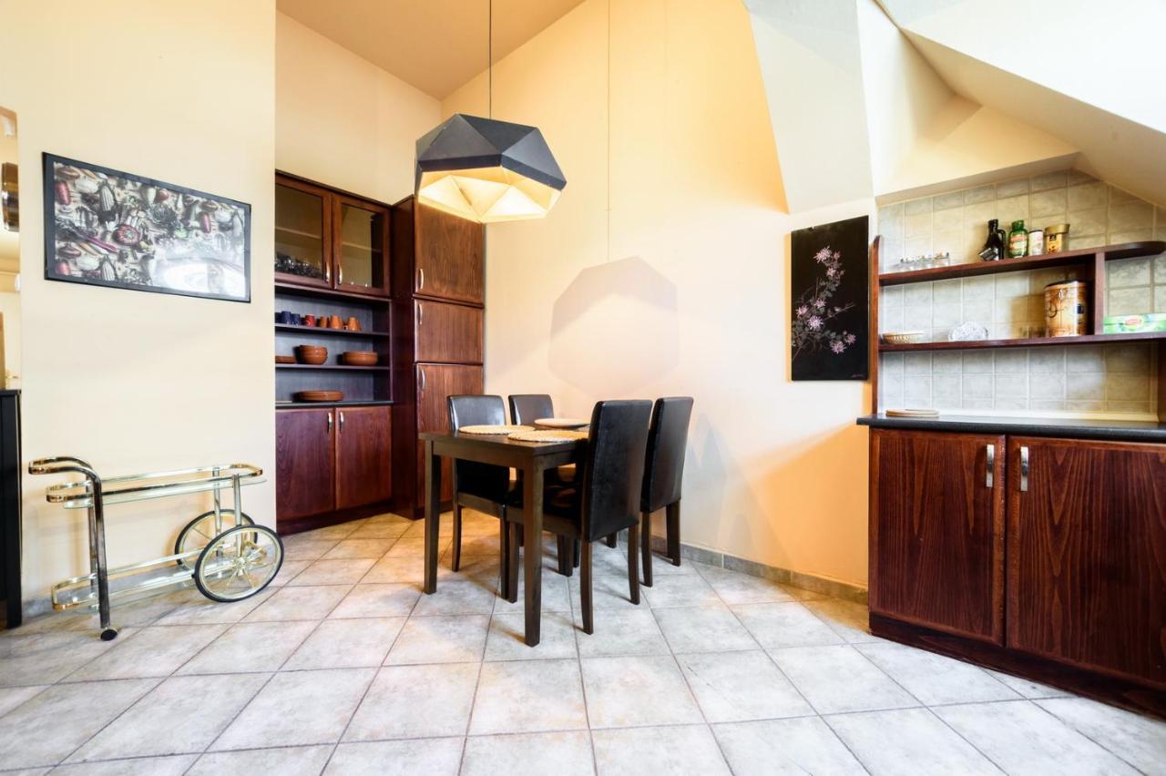 View To The Roofs Luxury With 2 Bedrooms Budapest