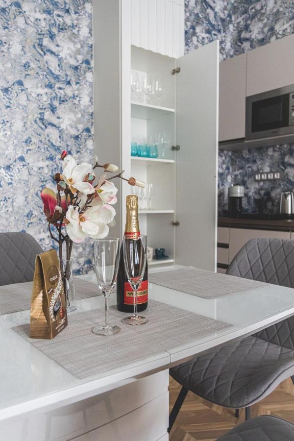 Apartament Luxury Gold 2 Bedroom *