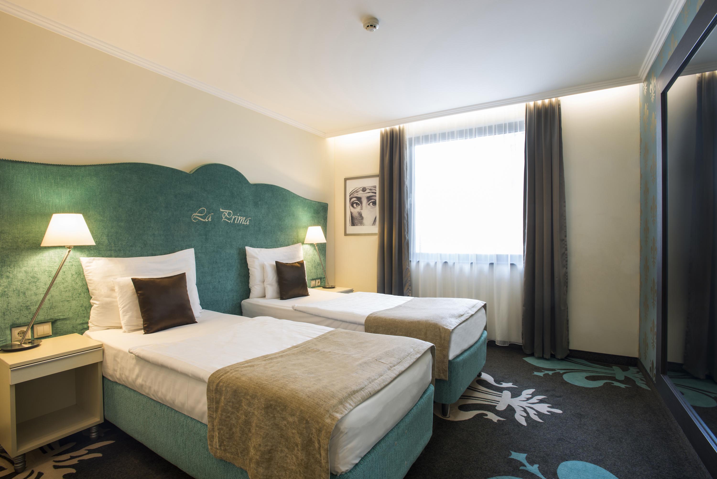 La Prima Fashion Hotel 4*
