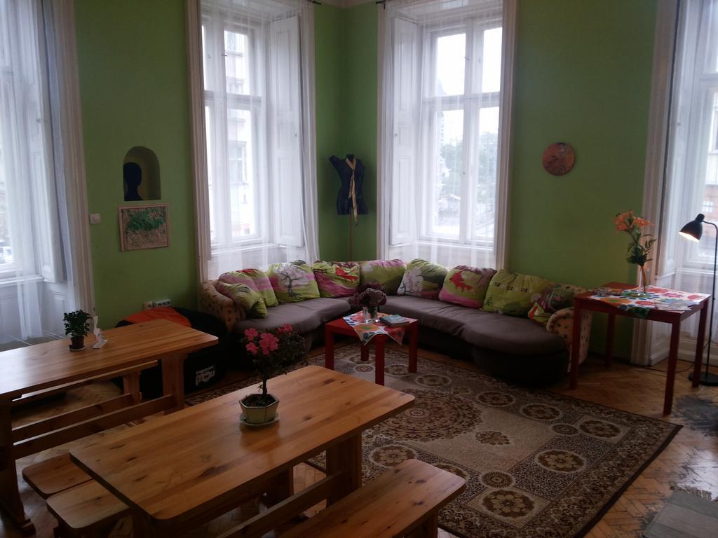 Hostel White Rabbit