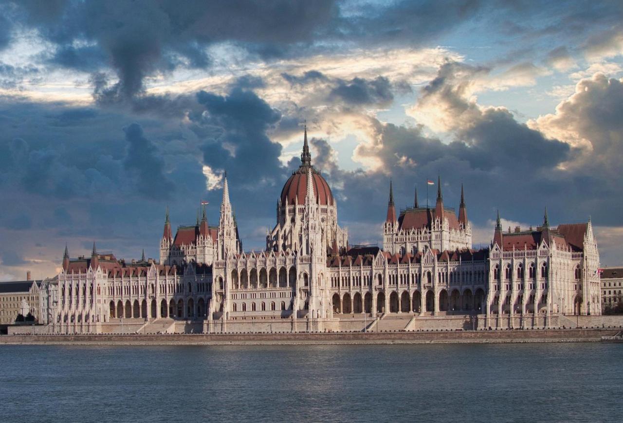 M - Downtown 2 Budapeszt