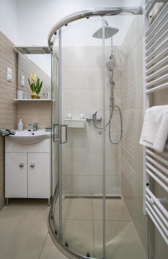 Free Parking! Linden Apartment, Ac, Smart Tv, Wifi Apartment Budapest
