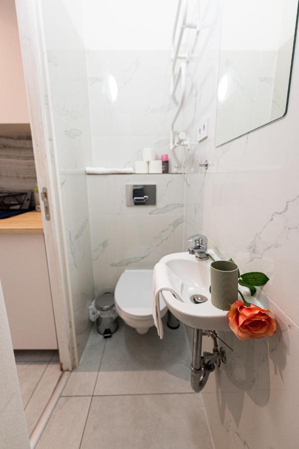 King Seventeen Homes Budapest