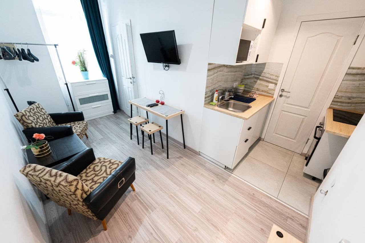King Seventeen Homes * Budapest