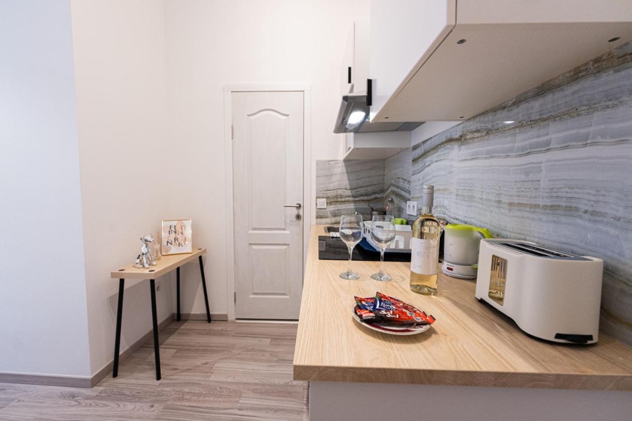 King Seventeen Homes * Budapest