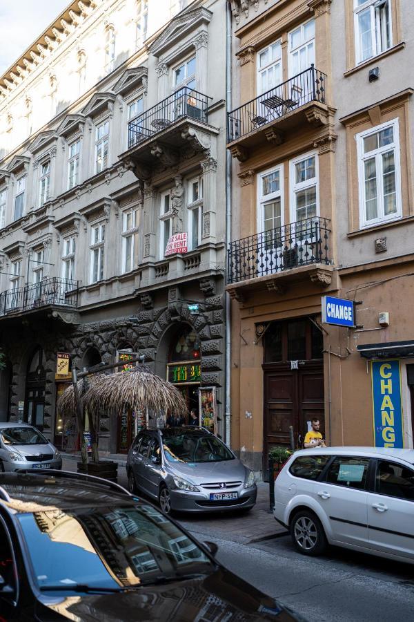 King Seventeen Homes Budapest