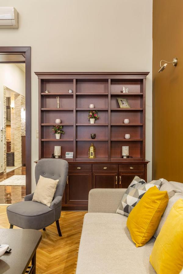 Exclusive Eotvos * Budapest