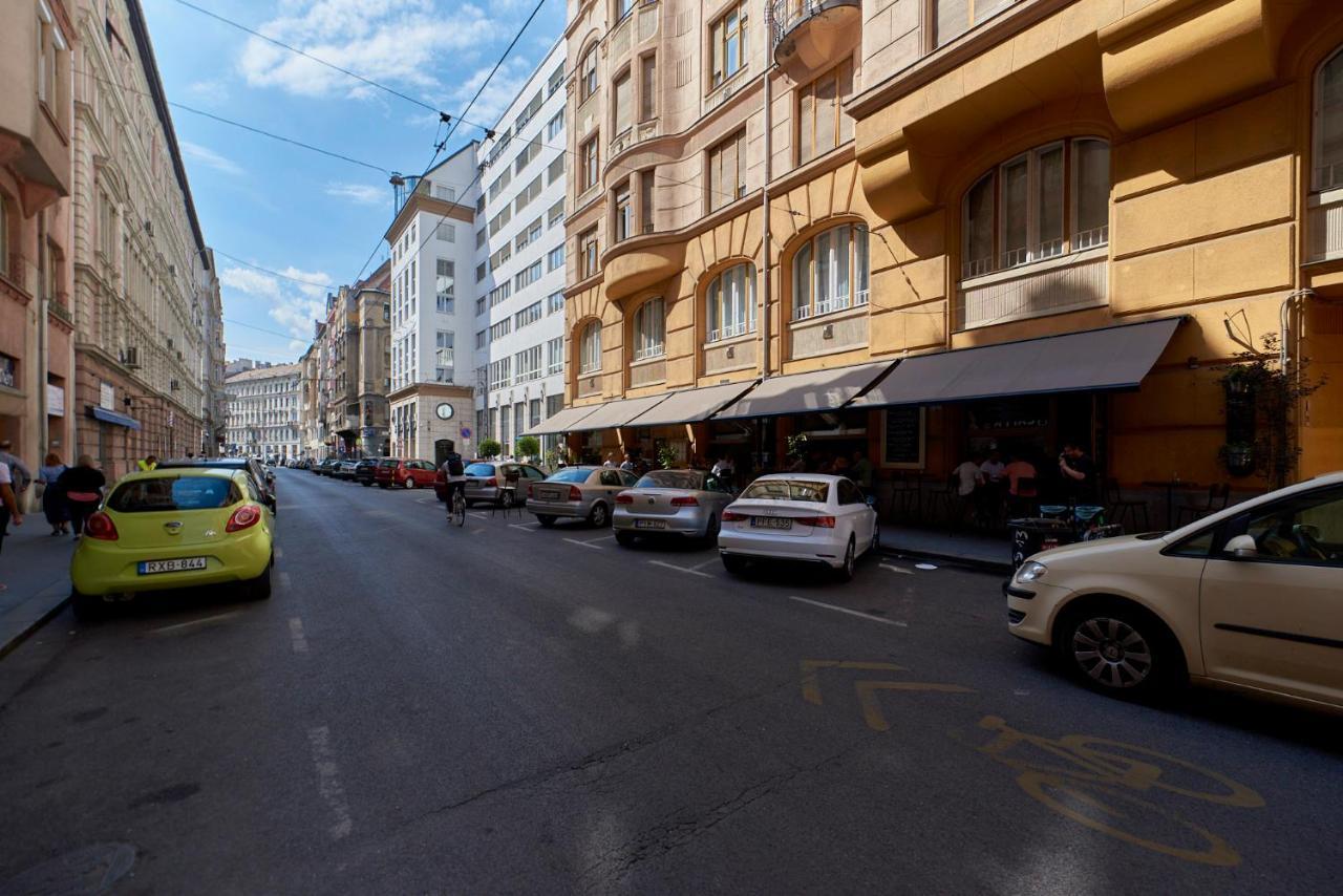 Center W18 Apartman