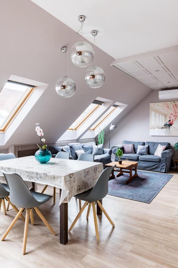 Apartment Sunny And Penthouse With Private Garage