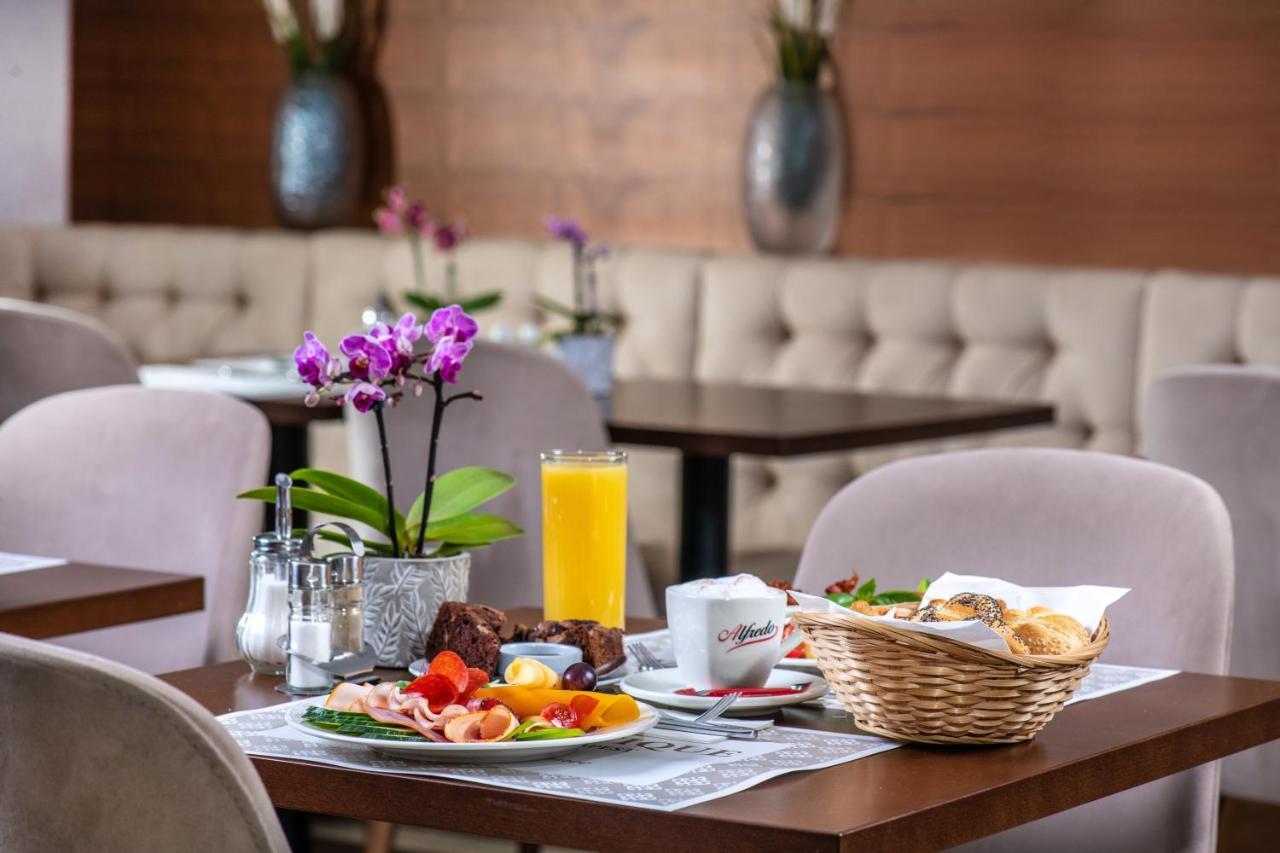 Hotel Charm - Formerly Boutique