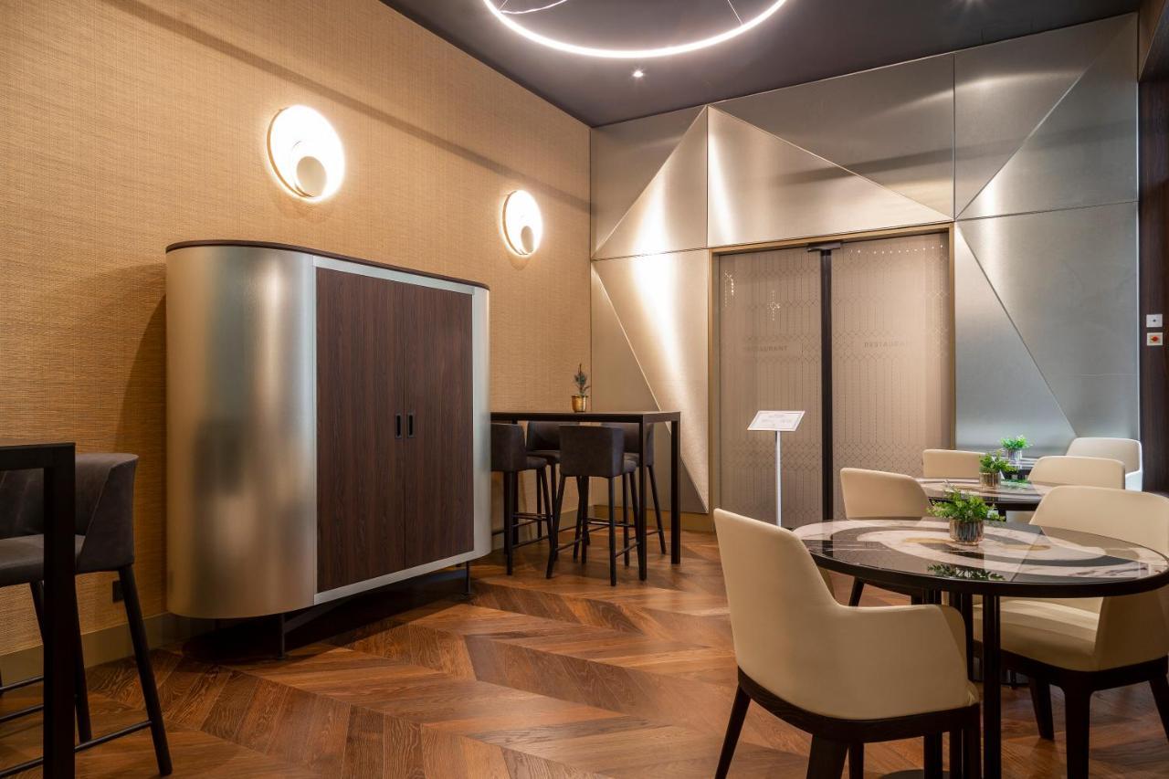 Emerald Luxury Downtown With Free Sauna & Gym *