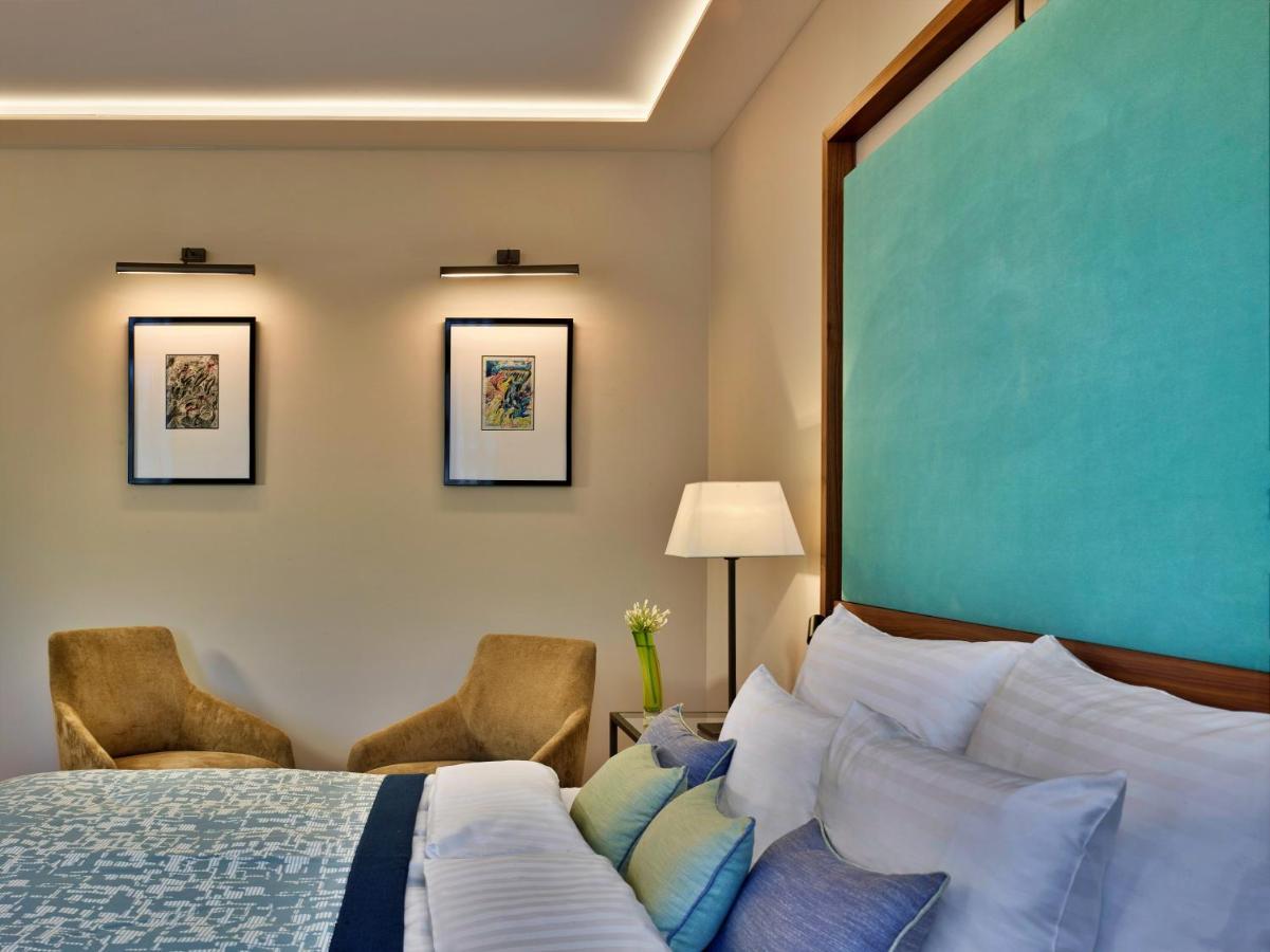 Hotel Est Grand Savoy 4*