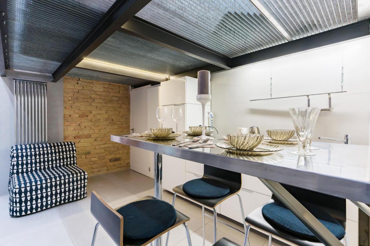 Z38 Downtown Loft Apartment *