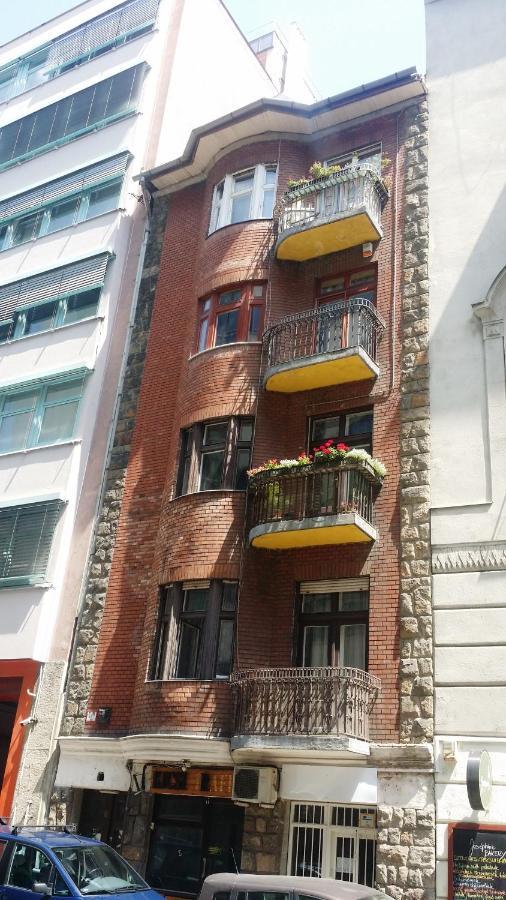 Apartment Buda Trio