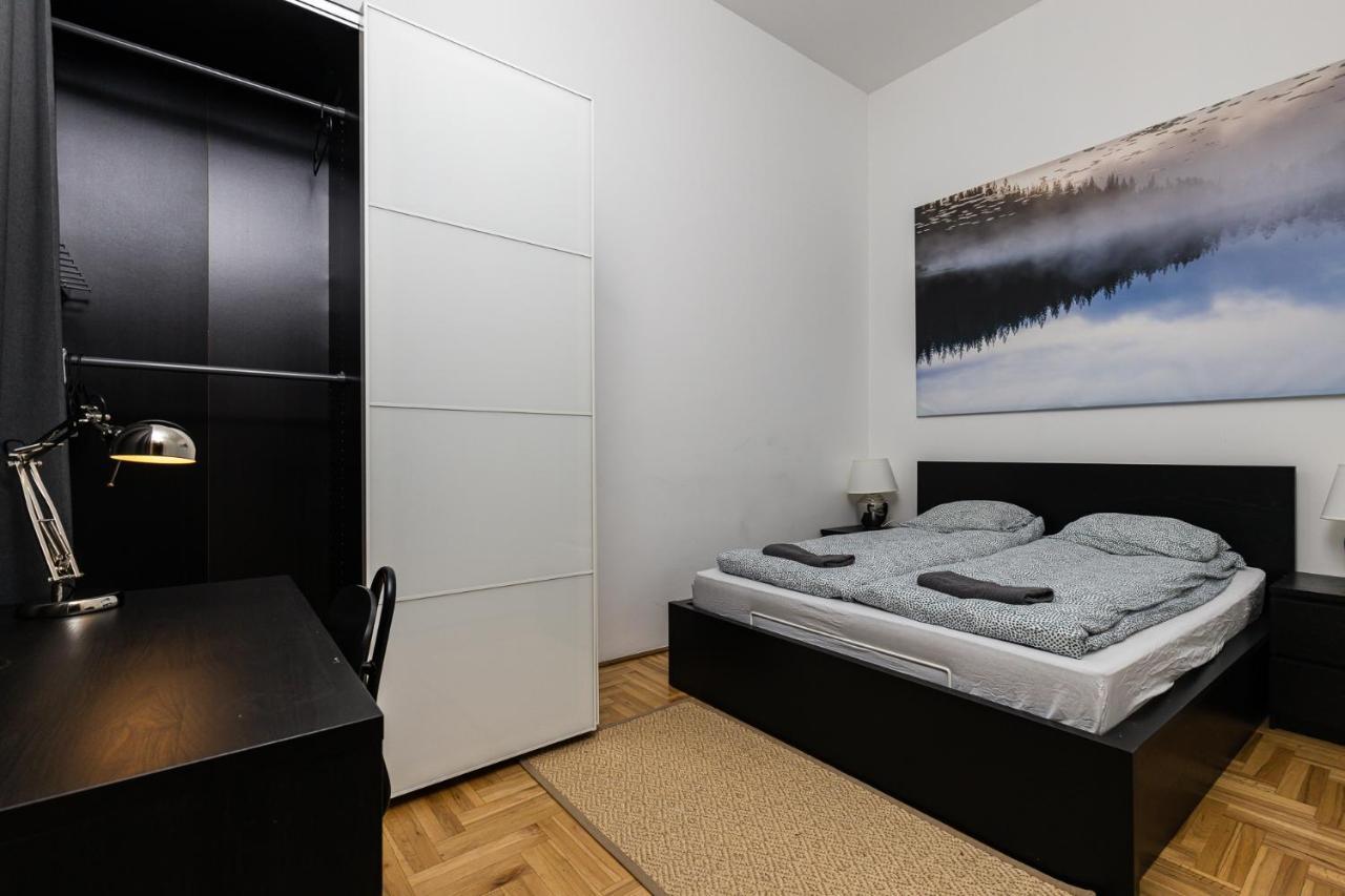 Cosy 1 Bedroom In Gozsdu Court Appartamento *
