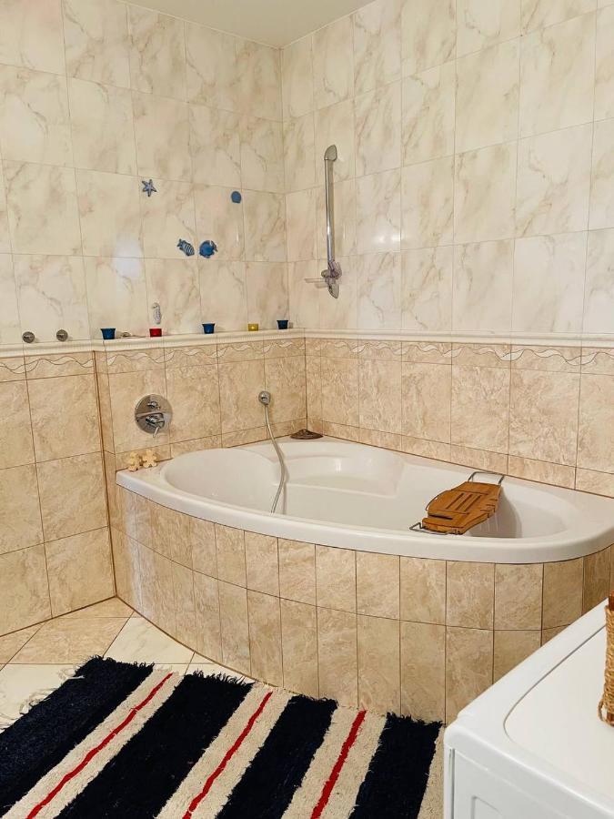 Apartament Rosehill Garden Family With A Great View