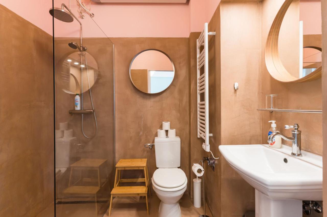 The Escapade From A Jewish District Apartment *