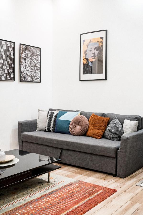 Stylish And Spacious ! Location Kazincy Netflix *