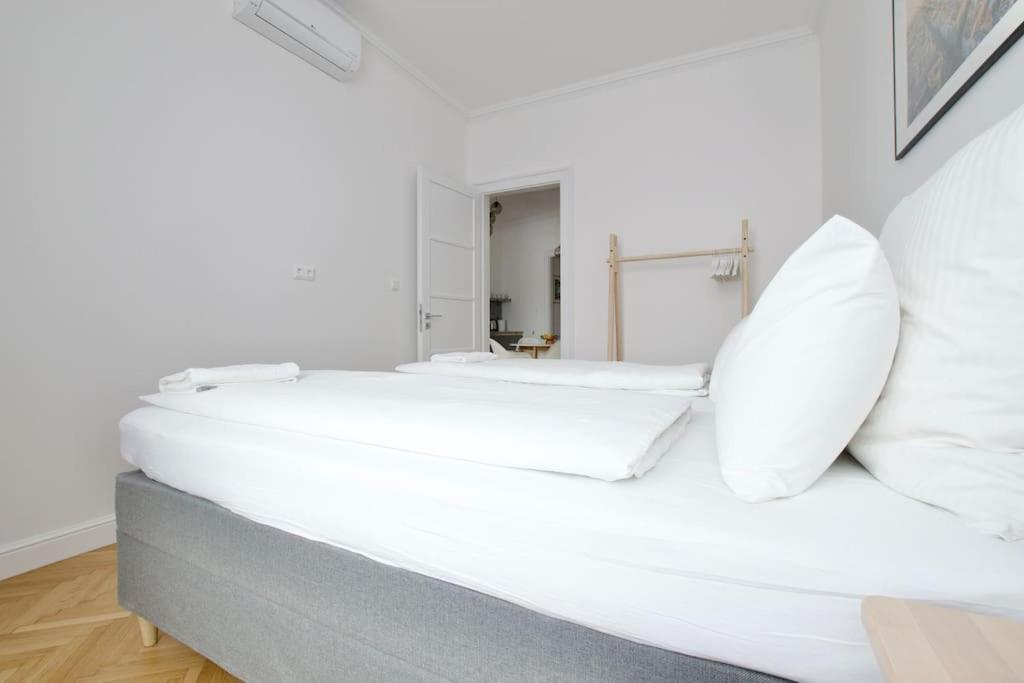 Premium By Hi - 2 Bedroom - View Apartmán Budapešť