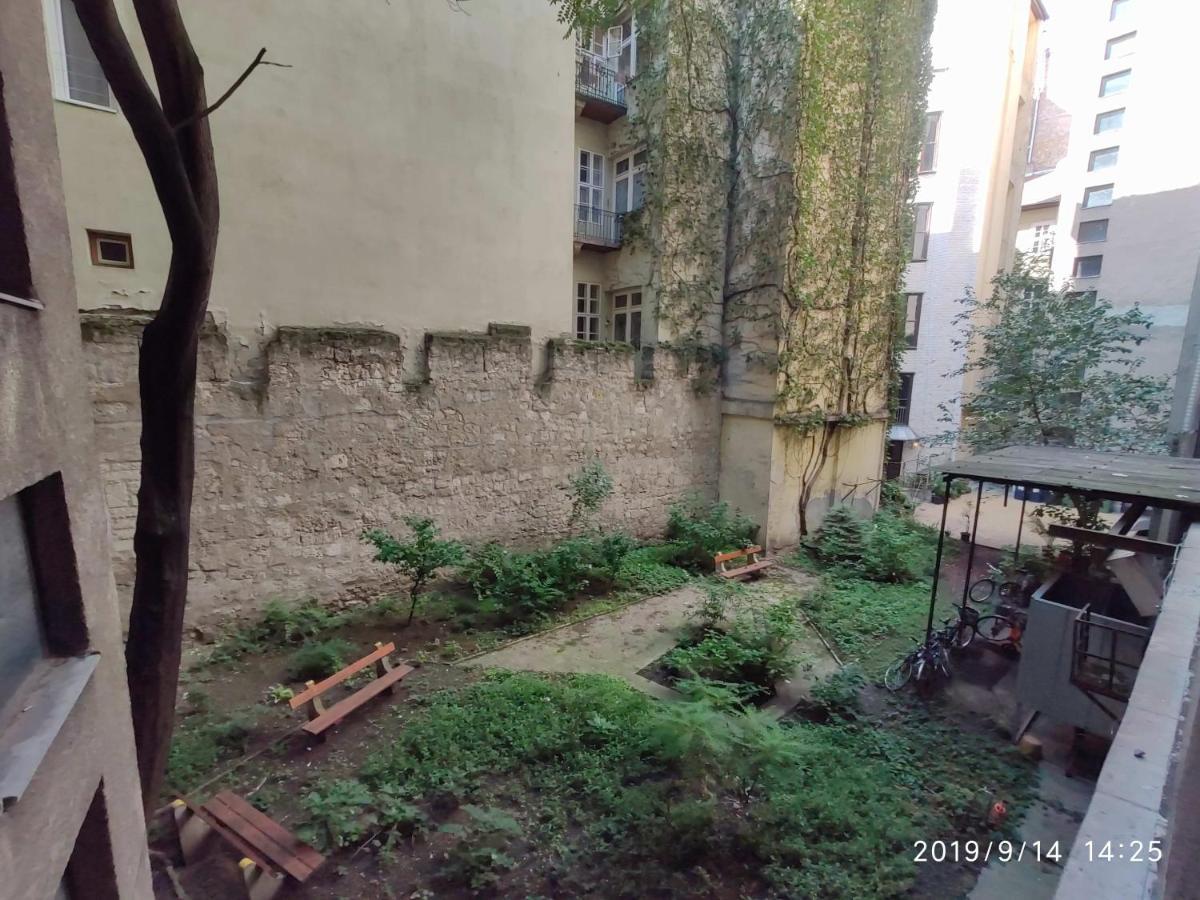 Brand New In The Center Apartment Budapest