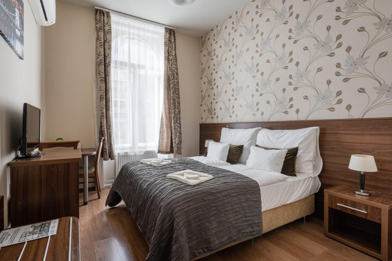 Hotel Elit Boutique Rooms- Location by bqa Budapest