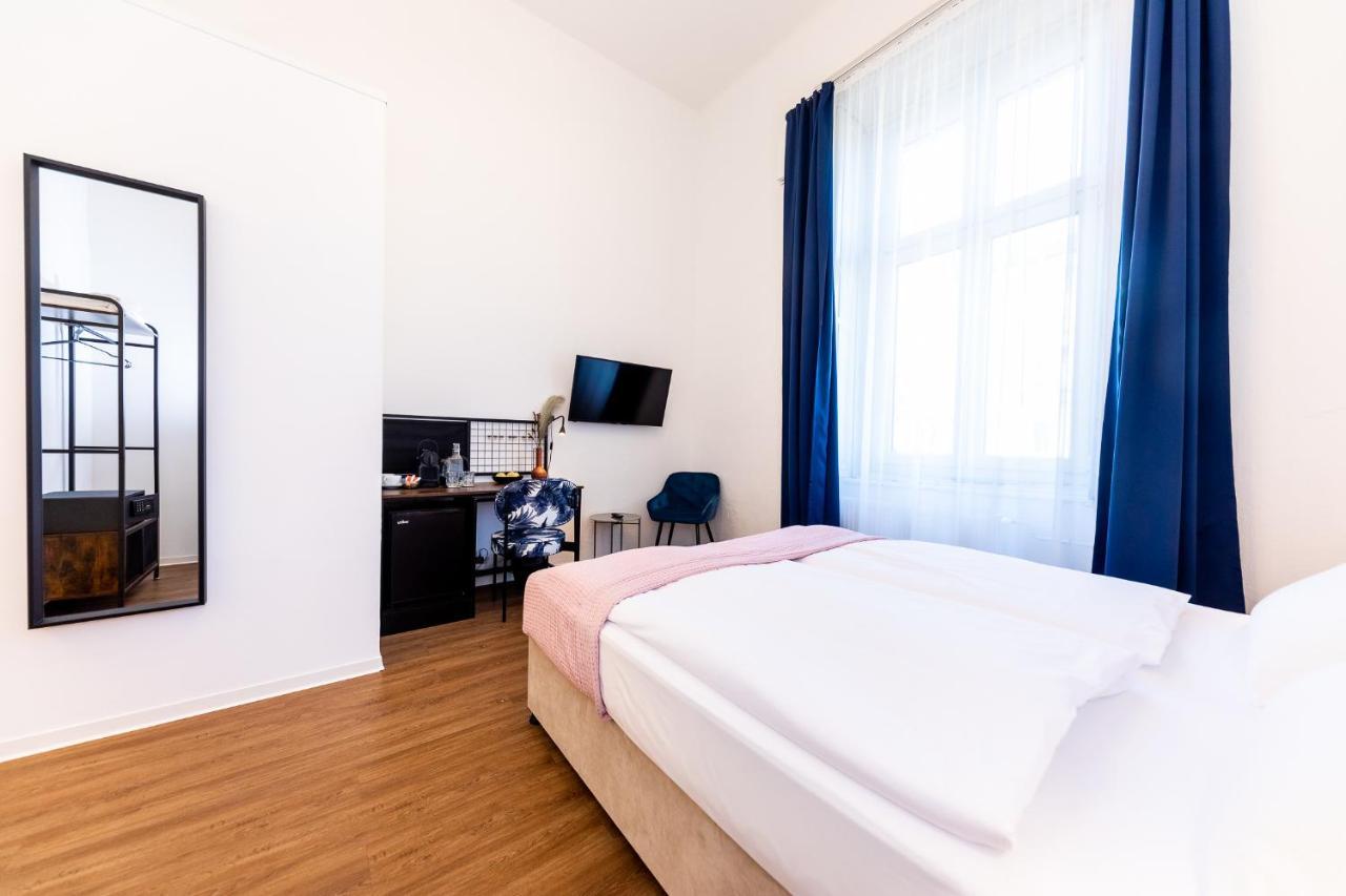 Hotel Adagio Downtown 3*