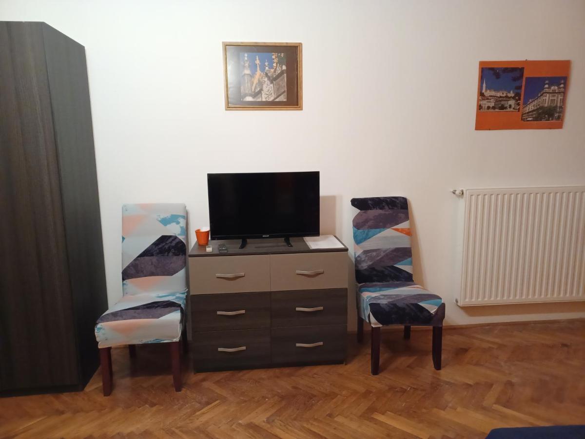 Apartment Buda Trio *