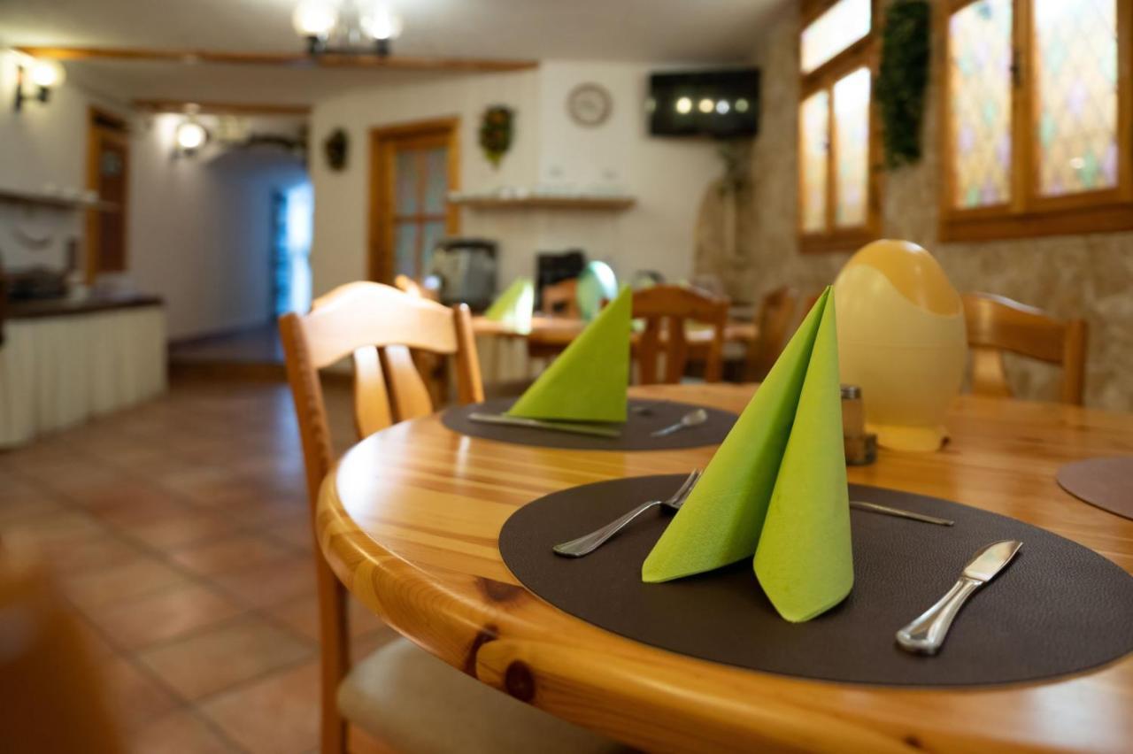 Bed & Breakfast Manzard Panzio 3*