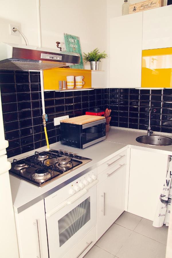 Trendy & Cozy At Heroes' Square Apartamento