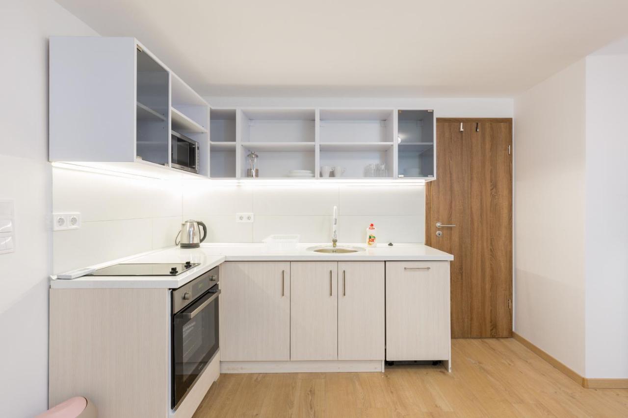 Apartment Minimalist Styled Tiny Ap @new York Cafe *