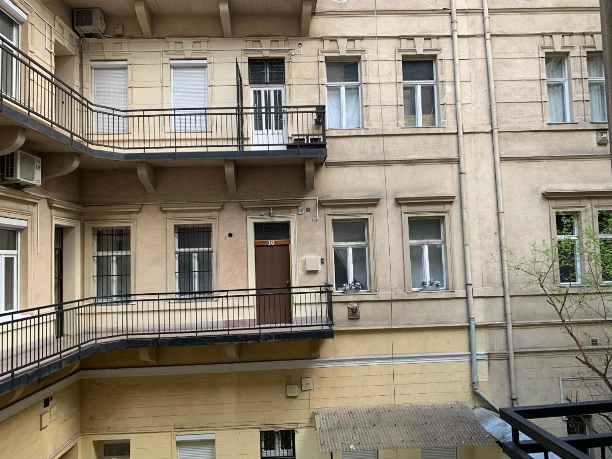 10 House Budget Budapešť