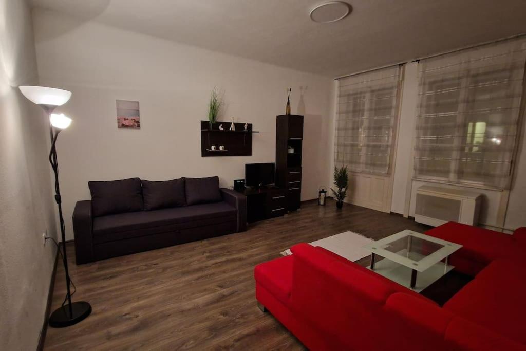 Lejlighed Perfect Located Flat With Gametable Budapest
