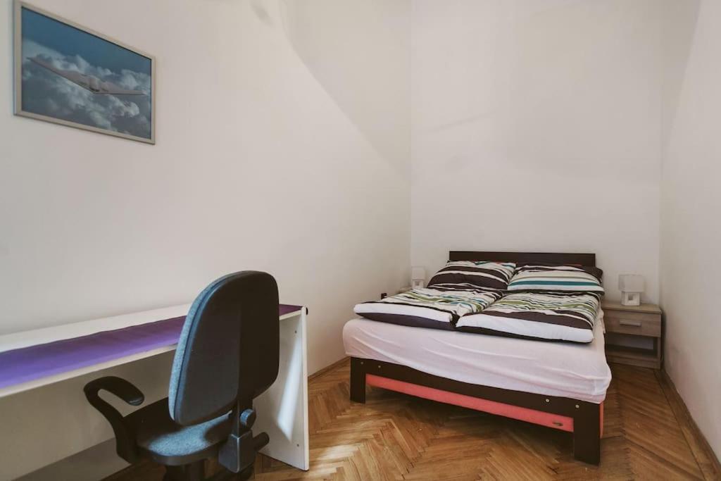 Gigantic Modern For Up To 10 Guests Next To Basilica! Budapest
