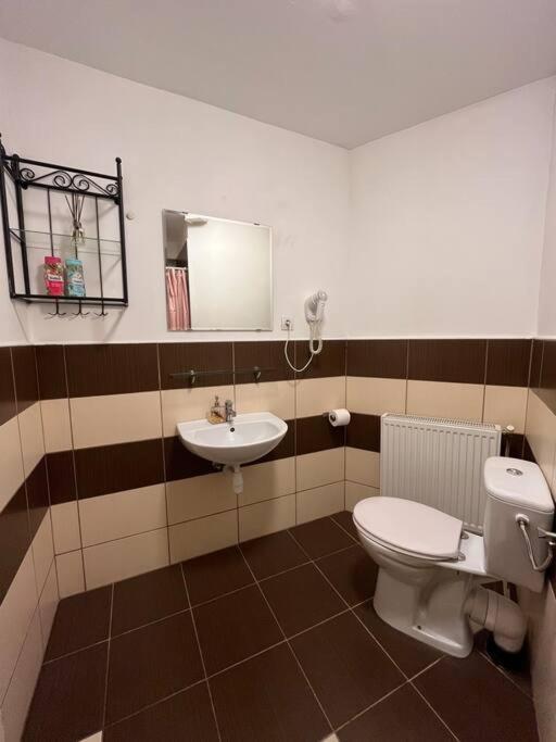 12# Sunflower Cozy Apartman
