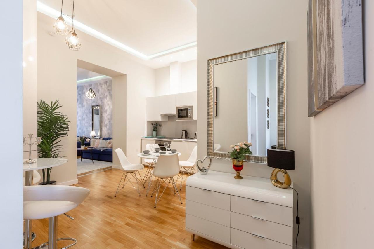 Luxury Quentin 3 Bedrm, 2 Bathrm Apartment