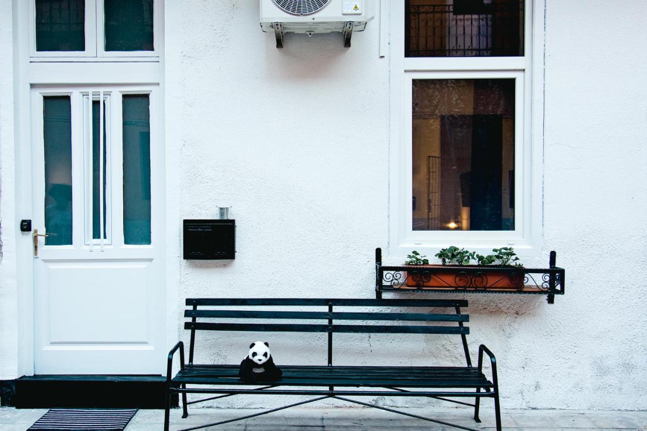 Apartment Black & White With A Gift Soft Panda Budapest