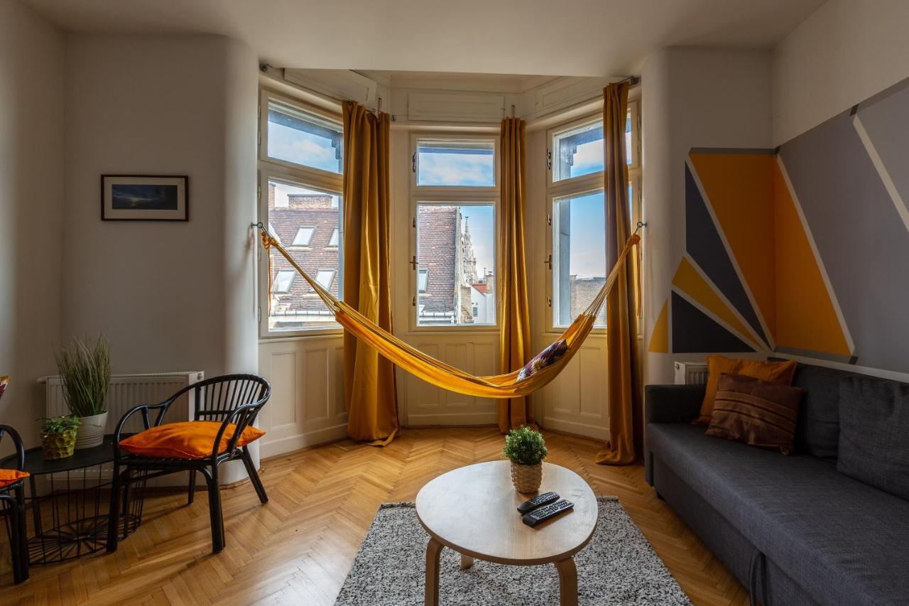 Art Downtown Styled By A Local Designer Apartamento *