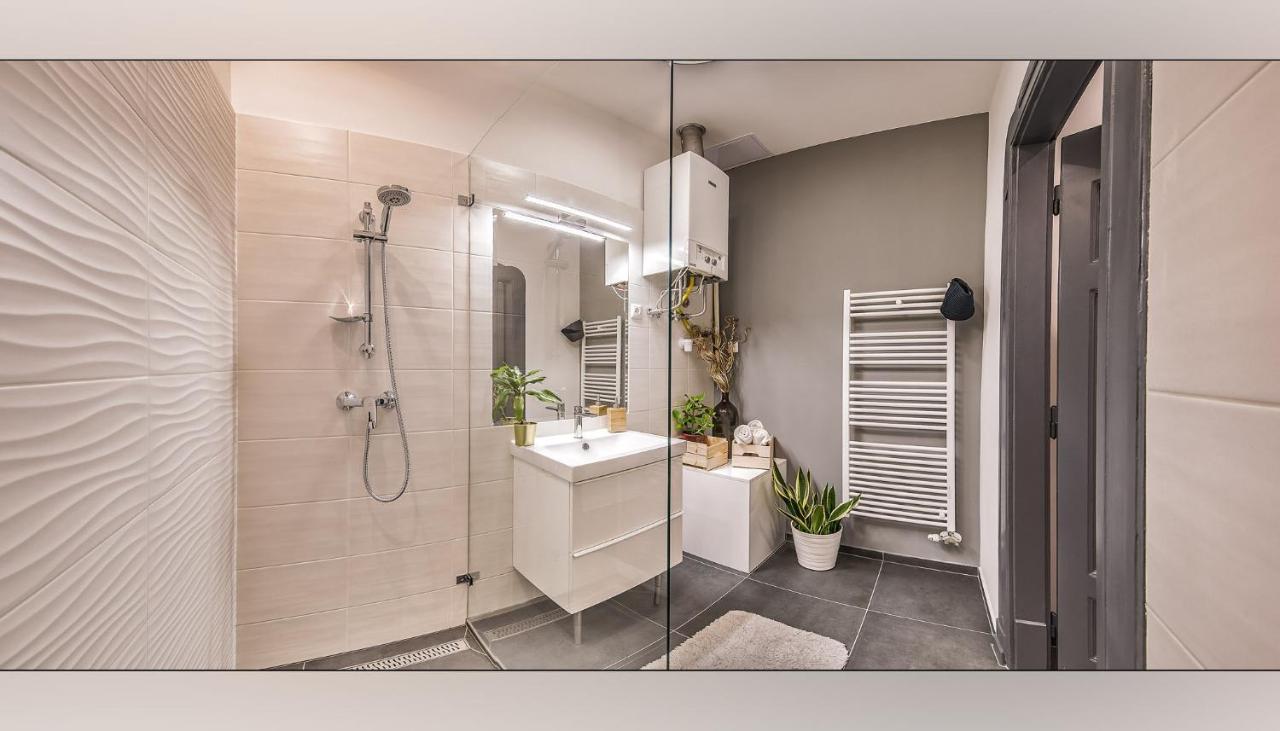 Spacious Luxury 2br In Downtown - Ora Apartmán Budapest