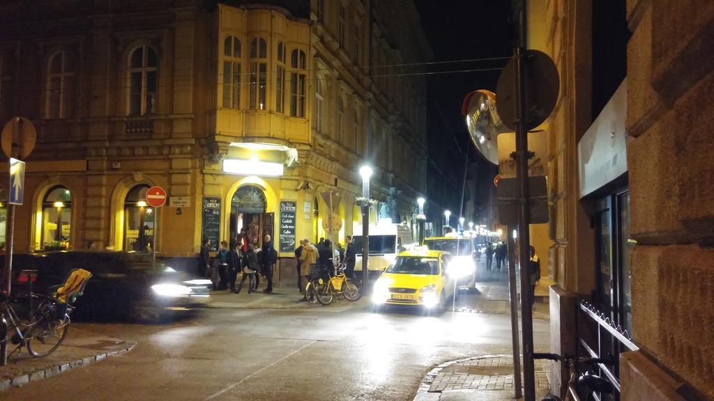 Apartament Sleepover Center