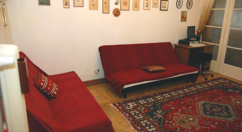 - Veres Palne * Budapest