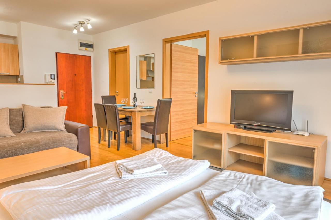 Center Apartment